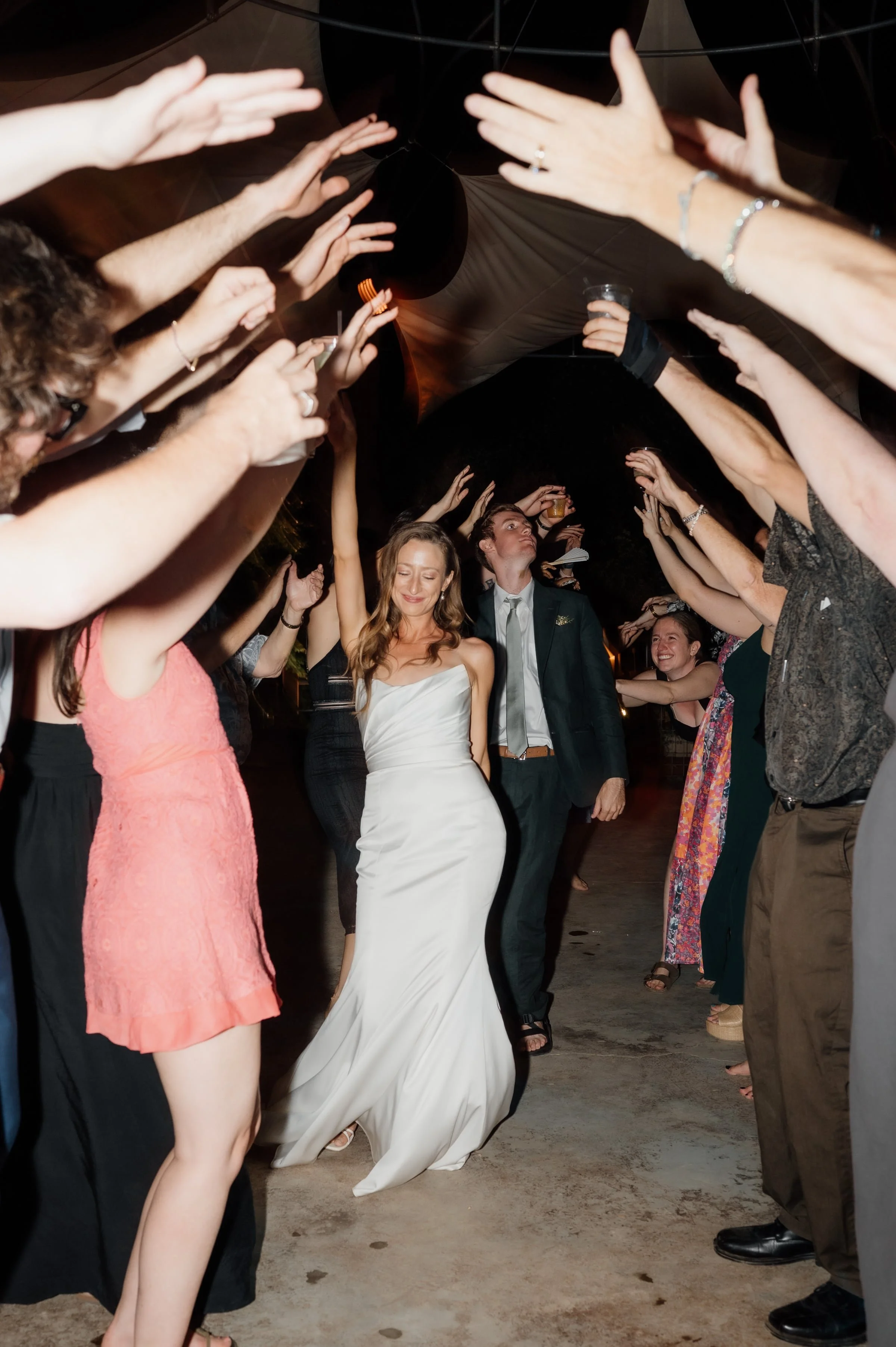 austin-elopement-photographer-treehouse-wedding-91.jpg