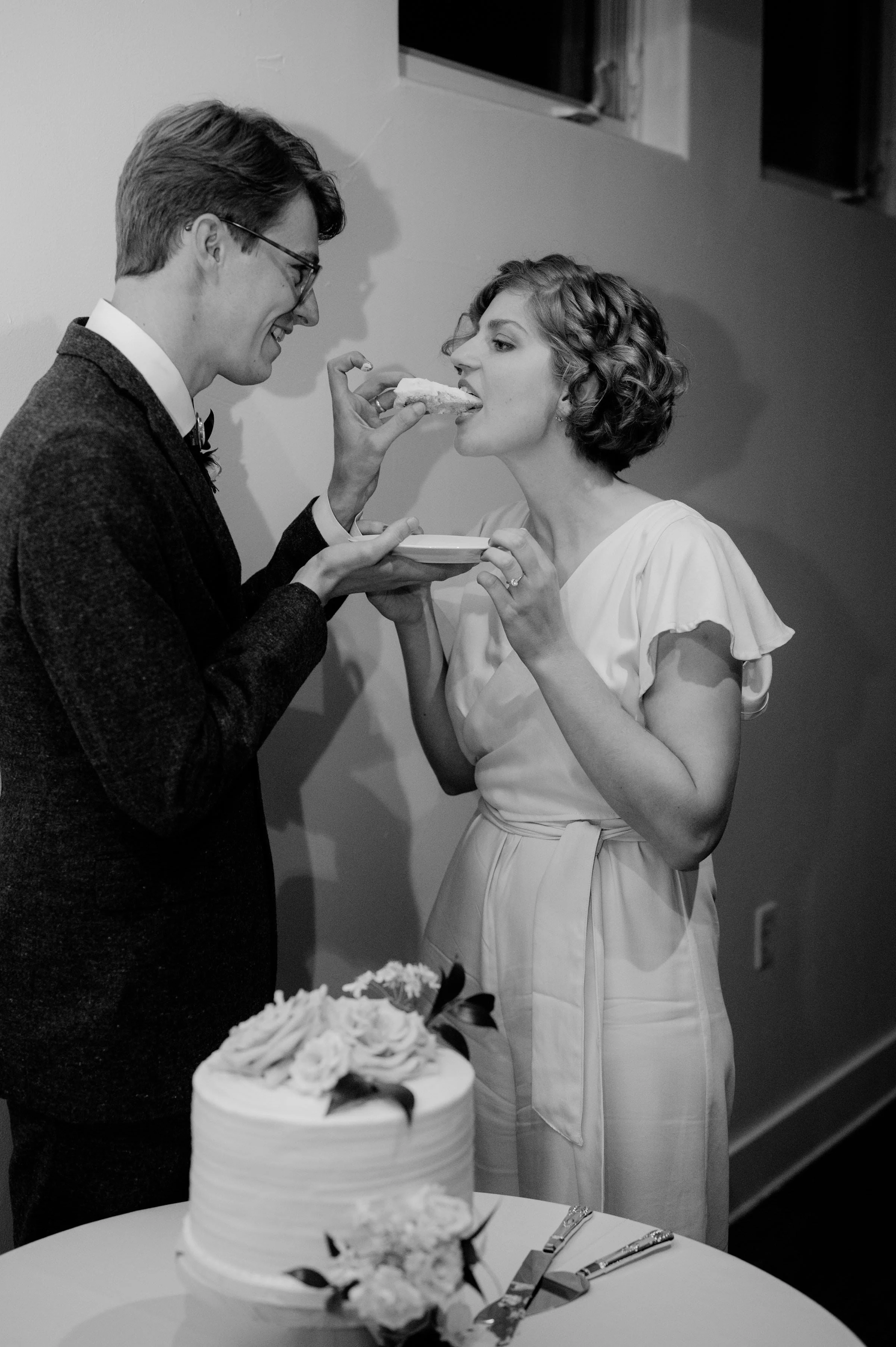 48 - elopement-photographer-artist-sanctuary-austin-wedding_0500.jpg
