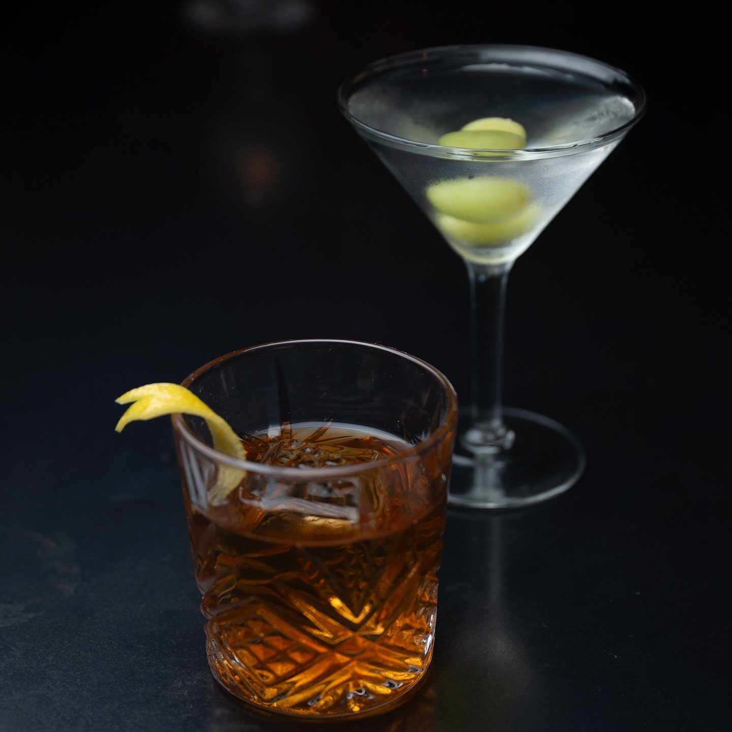 Two classics. One tough choice. 🍸🥃
Are you team Martini or team Old Fashioned?

Drop your vote in the poll below and tell us your go-to order in the comments.

#TruckeeTavern #LocalPour #WhiskeyAndFirelight #CraftCocktails #TruckeeEats