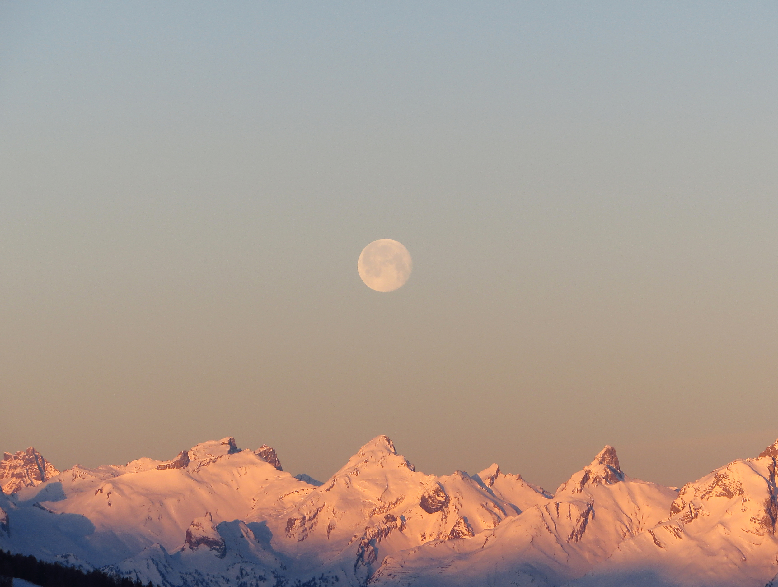 Early morning moon fall at Chandolin, One of the perks of waking up at 5am!