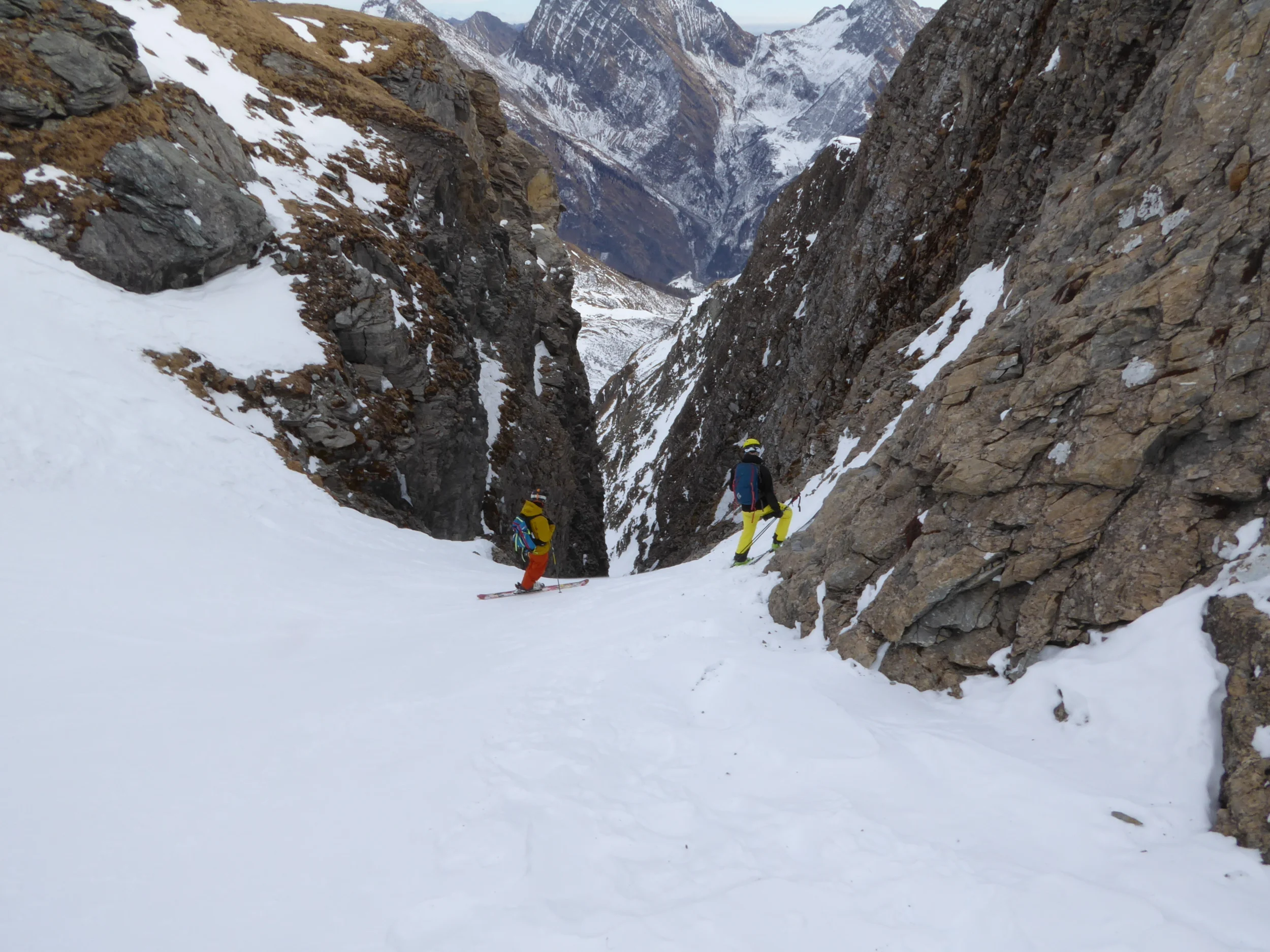 Looking down into the top of the couloir from the photo above