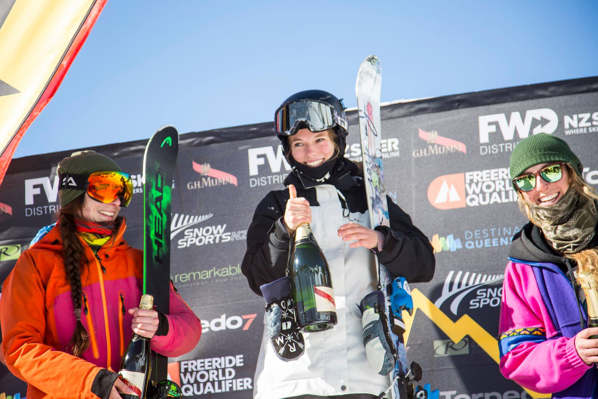 Photo - The north face frontier 