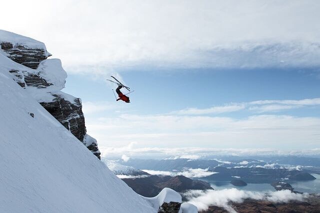 Yearly summit cliff backy ✅
Photo - @jacksonlana