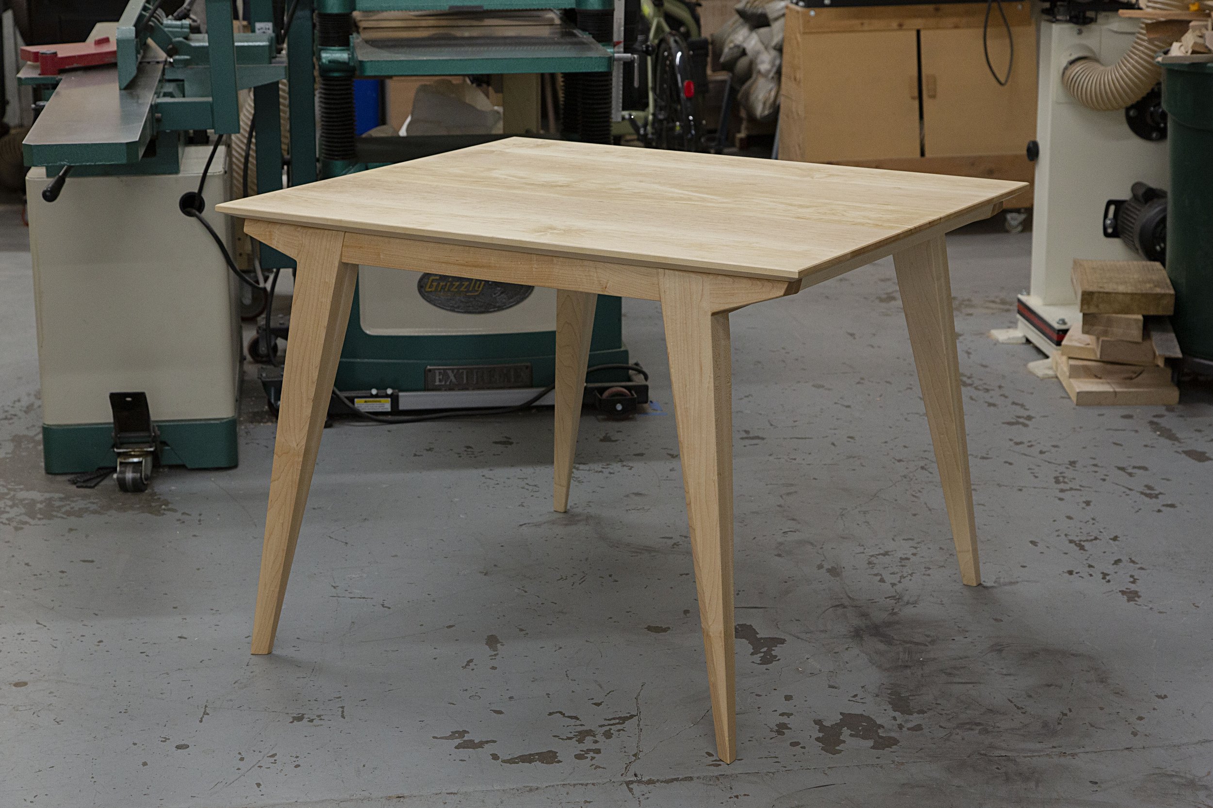 LINDEN DINETTE TABLE in maple