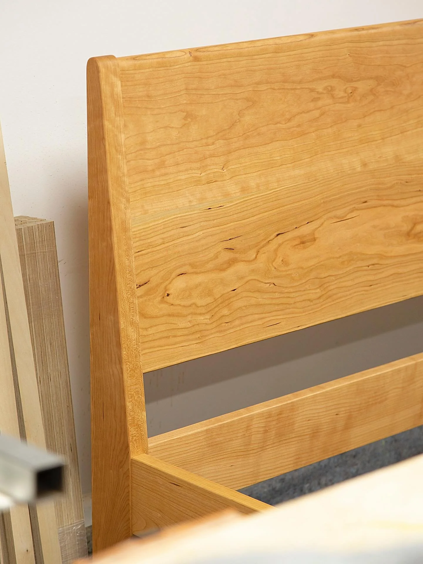 🍒 It&rsquo;s always a treat to see cherry in this form- newly made + fresh it has this delicate salmonberry color to it. From here it will change though- cherry&rsquo;s light sensitive and exposure through life will darken it to that rich color we a