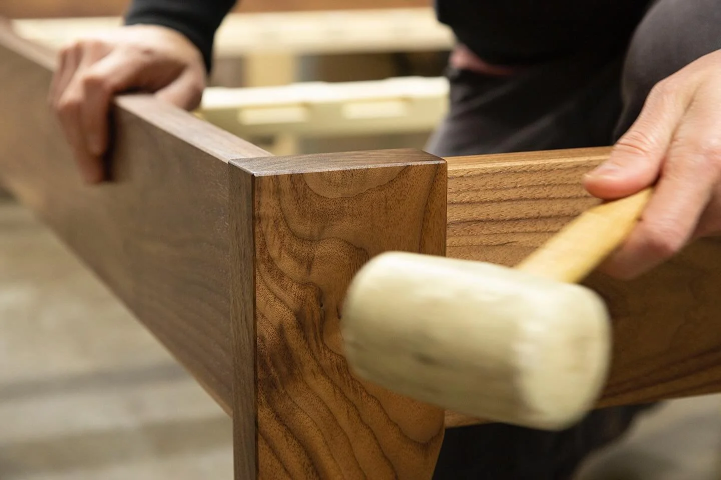 ✨king✨walnut✨tall headboard✨cooked slow and low.