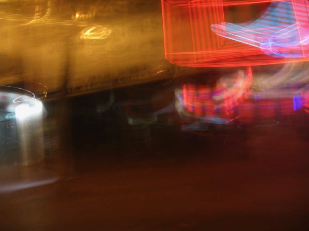 city_lights_and_life_by_letarantino_d18mzpi.jpeg