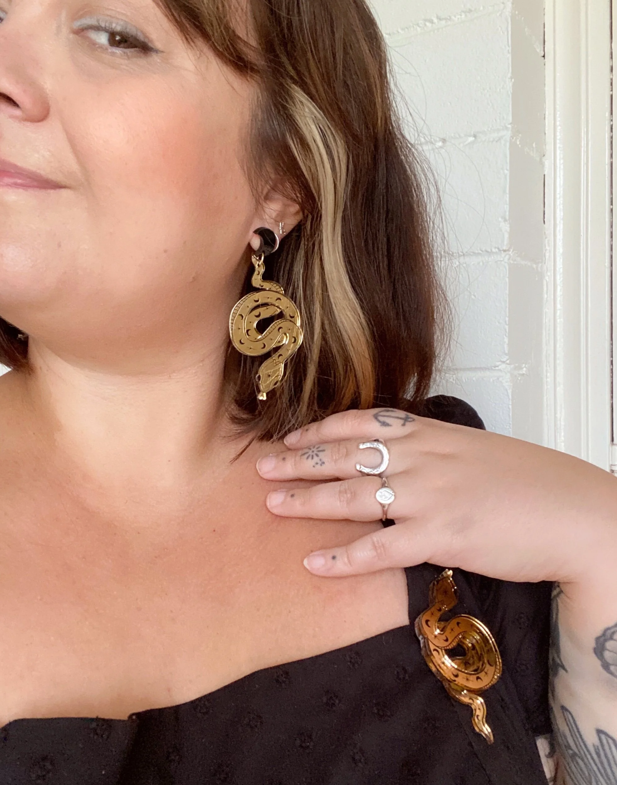 FC022B41-8F5F-46FA-957F-3F5BE49B3075