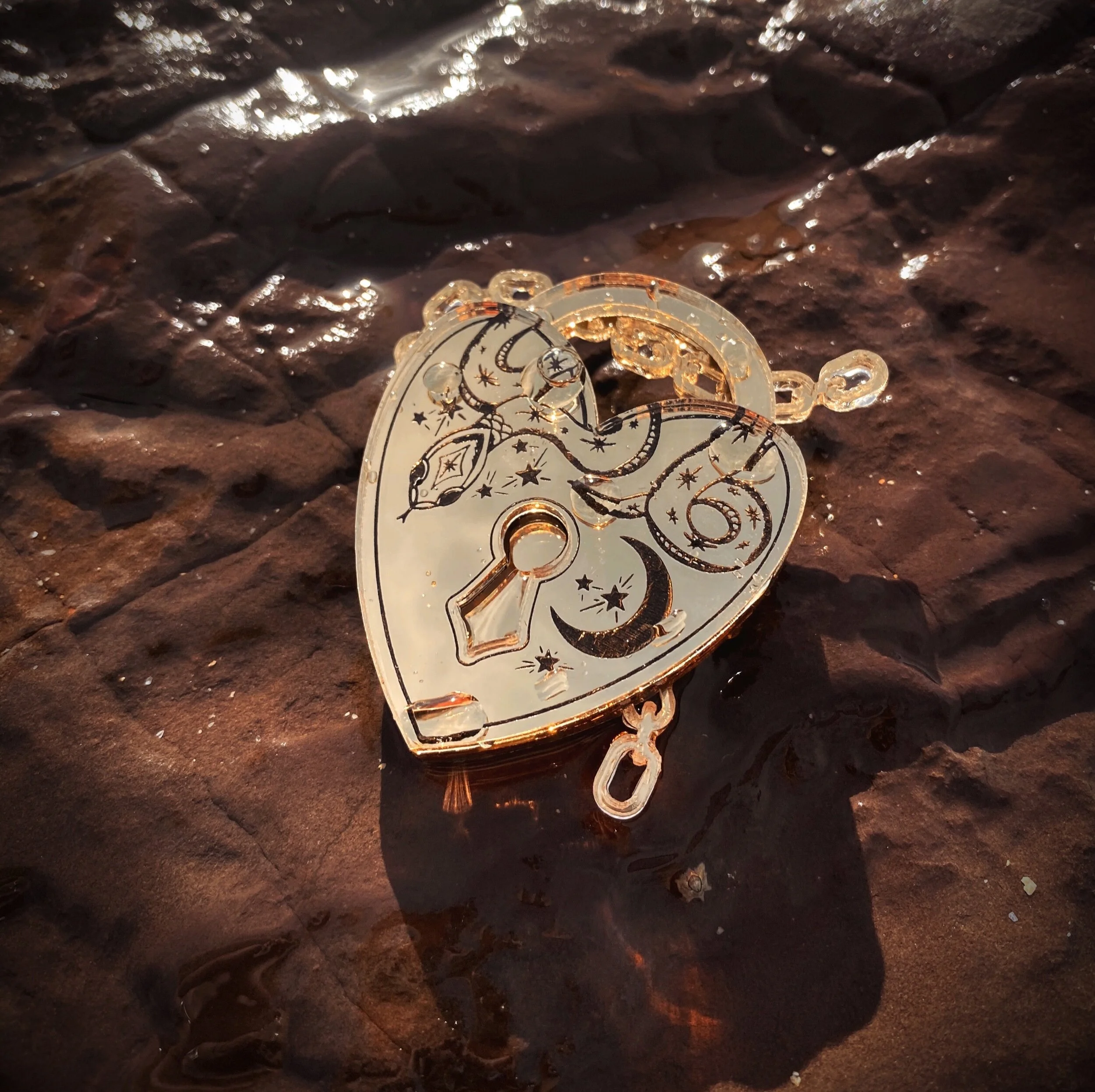 F7FA3E8C-85E1-4B30-9C3D-5979AEC1D0A1