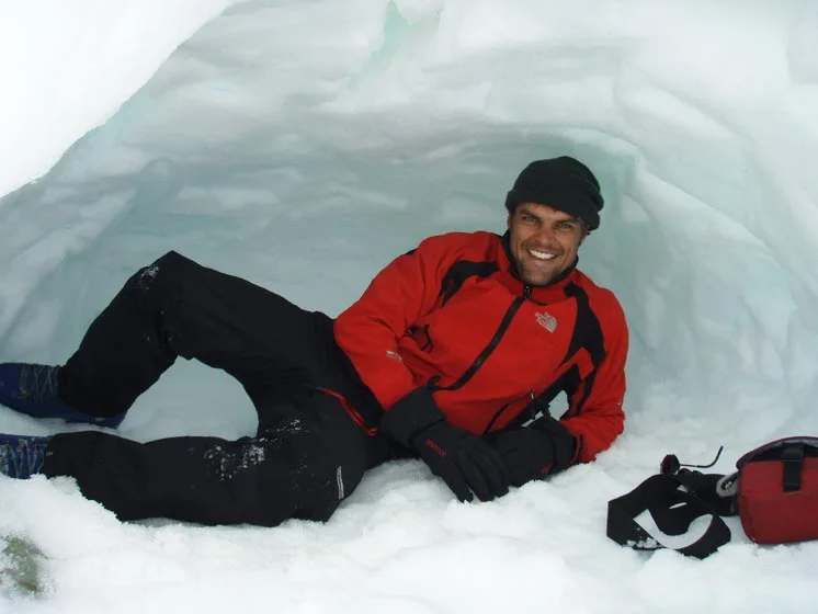 Pete_NewZealand_Snow Cave.jpg