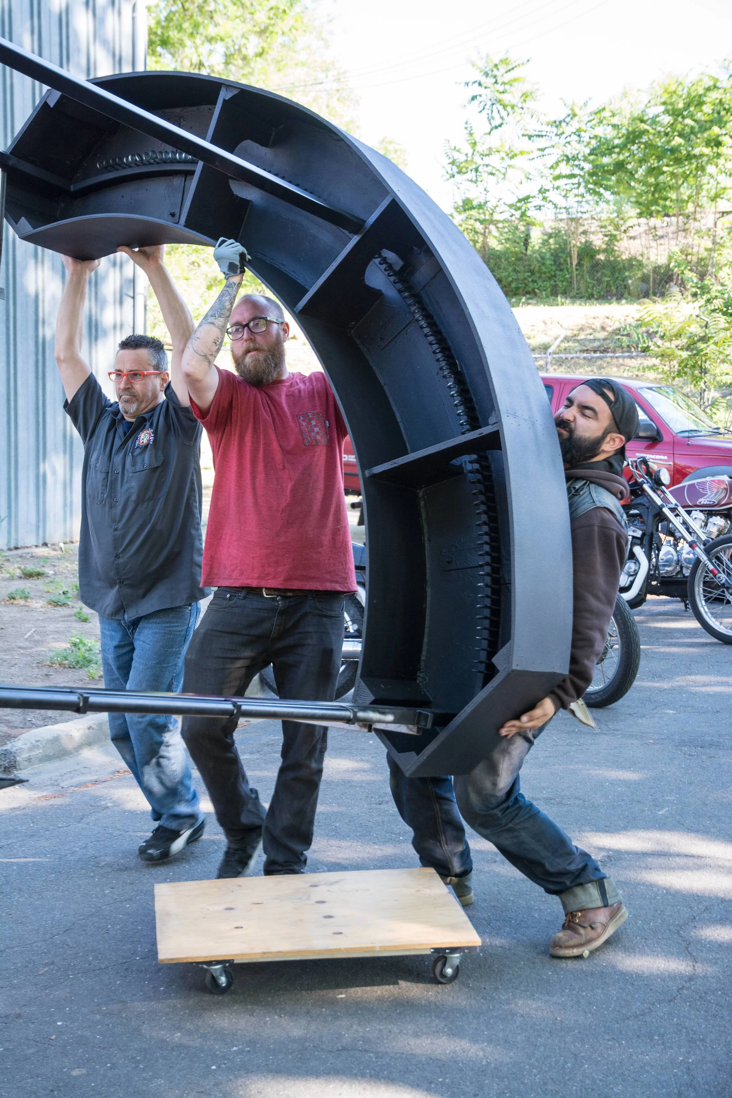 RHD_Ep101_ProdStill_0003.jpg