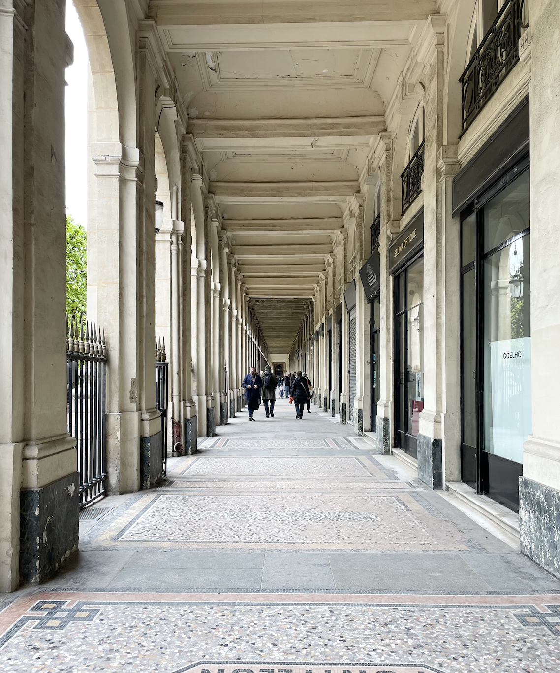 CURRENTLY: SOUS LE MANTEAU AT SELIMA PALAIS ROYAL PARIS