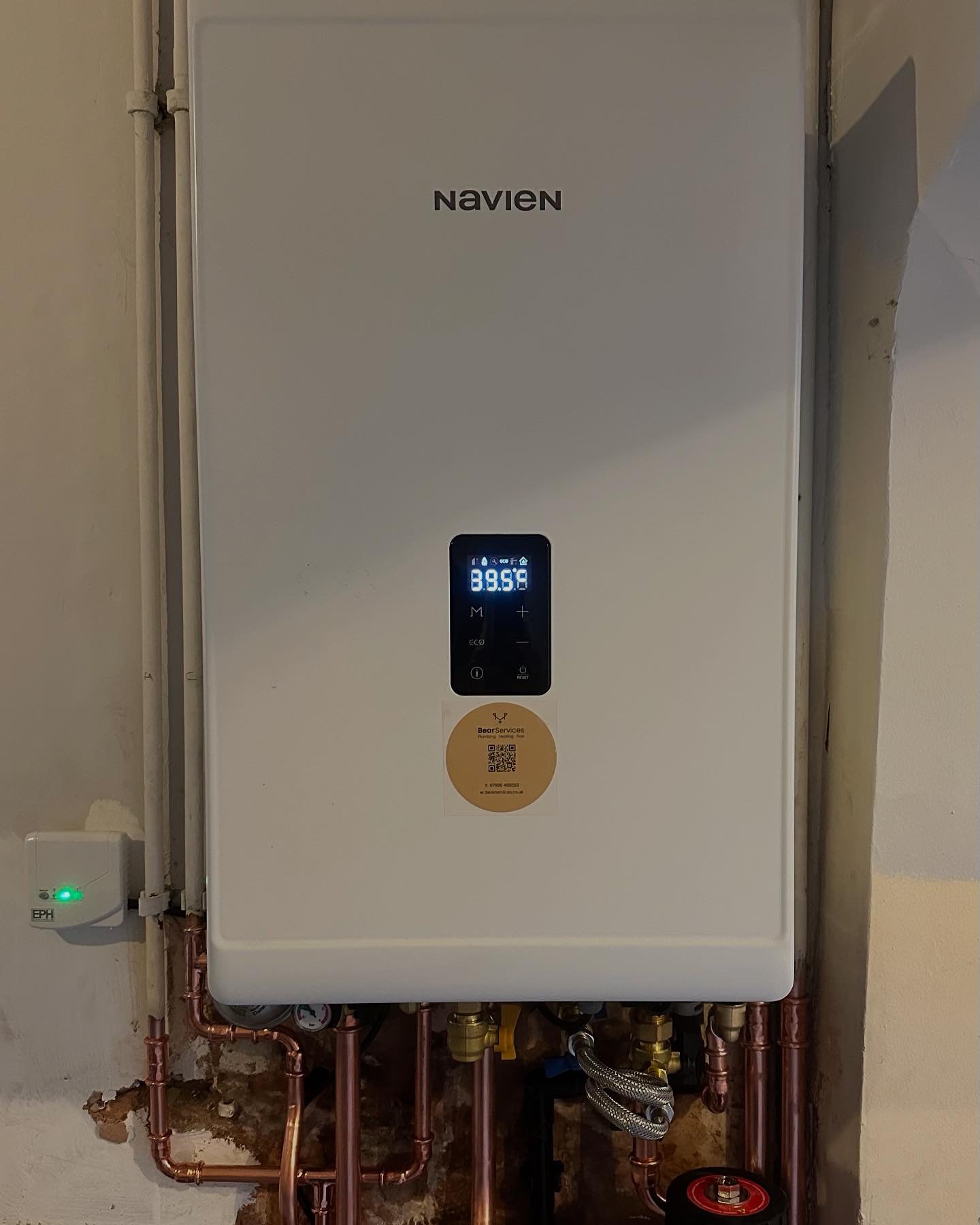 Out with the old and in with the @navienuk NCB300. Probably the best budget boiler on the market! Range rated to save energy across its heating lifespan

Can&rsquo;t always do what you want with the pipes on a budget swap but does it matter if it&rsq