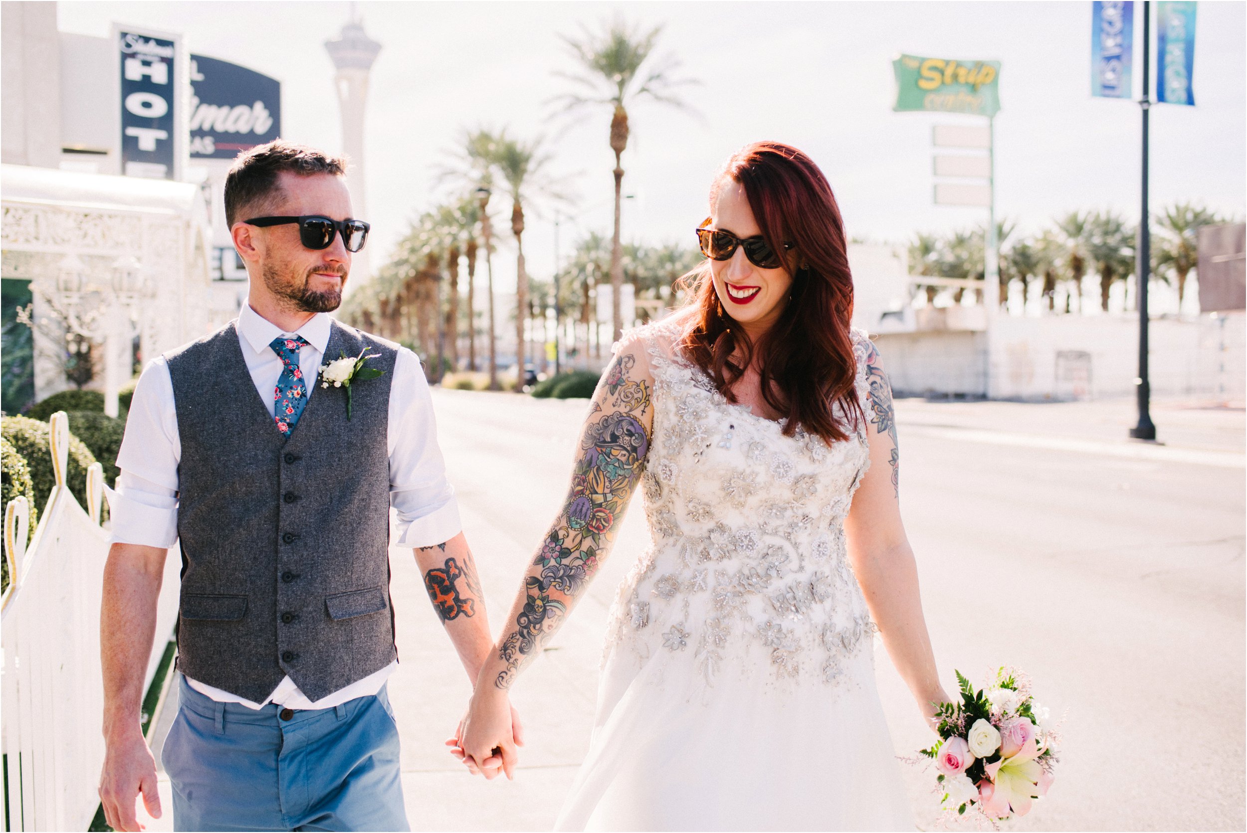 Vegas elopement destination wedding photographer_0097.jpg