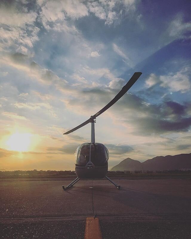I LOVED #RioDeJaneiro and being able to fly up to #CristoRedentor with @heli_sun_helicopter at sunset was simply amazing. Thank you guys for an experience I will never forget 🙏 #HeliSun #Brasil 🇧🇷
