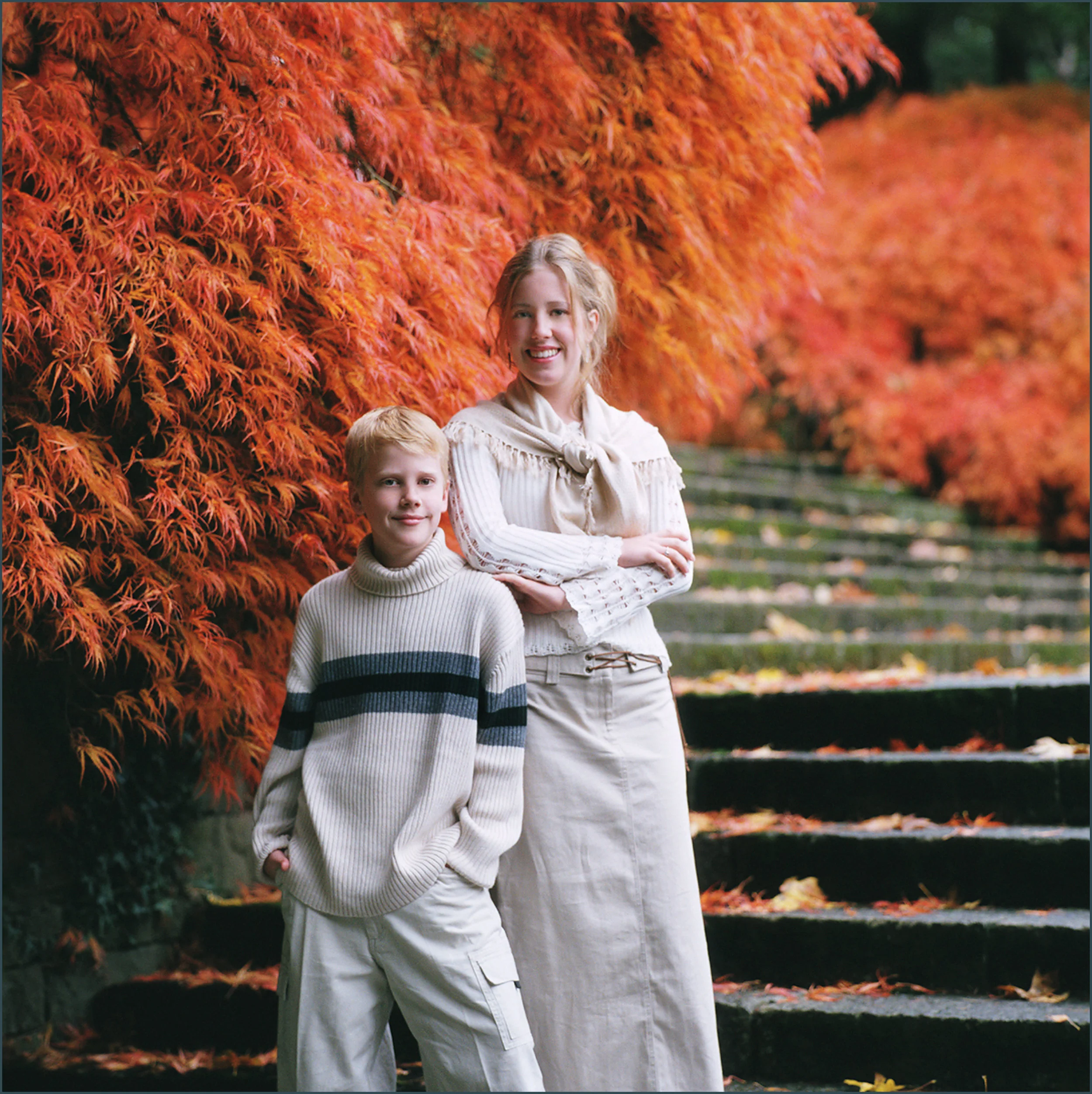 Loma's 1200x1200 slide show samples 055.jpg
