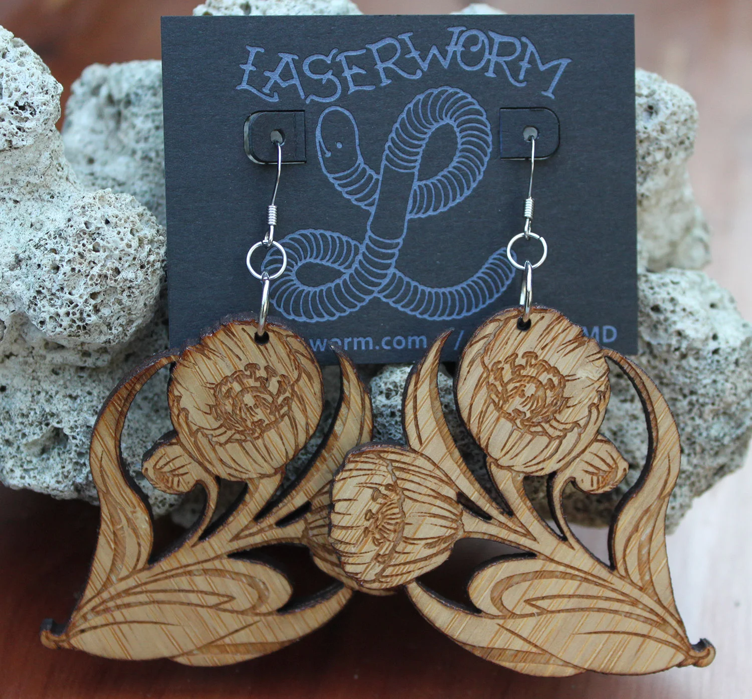 WoodenFlower.JPG