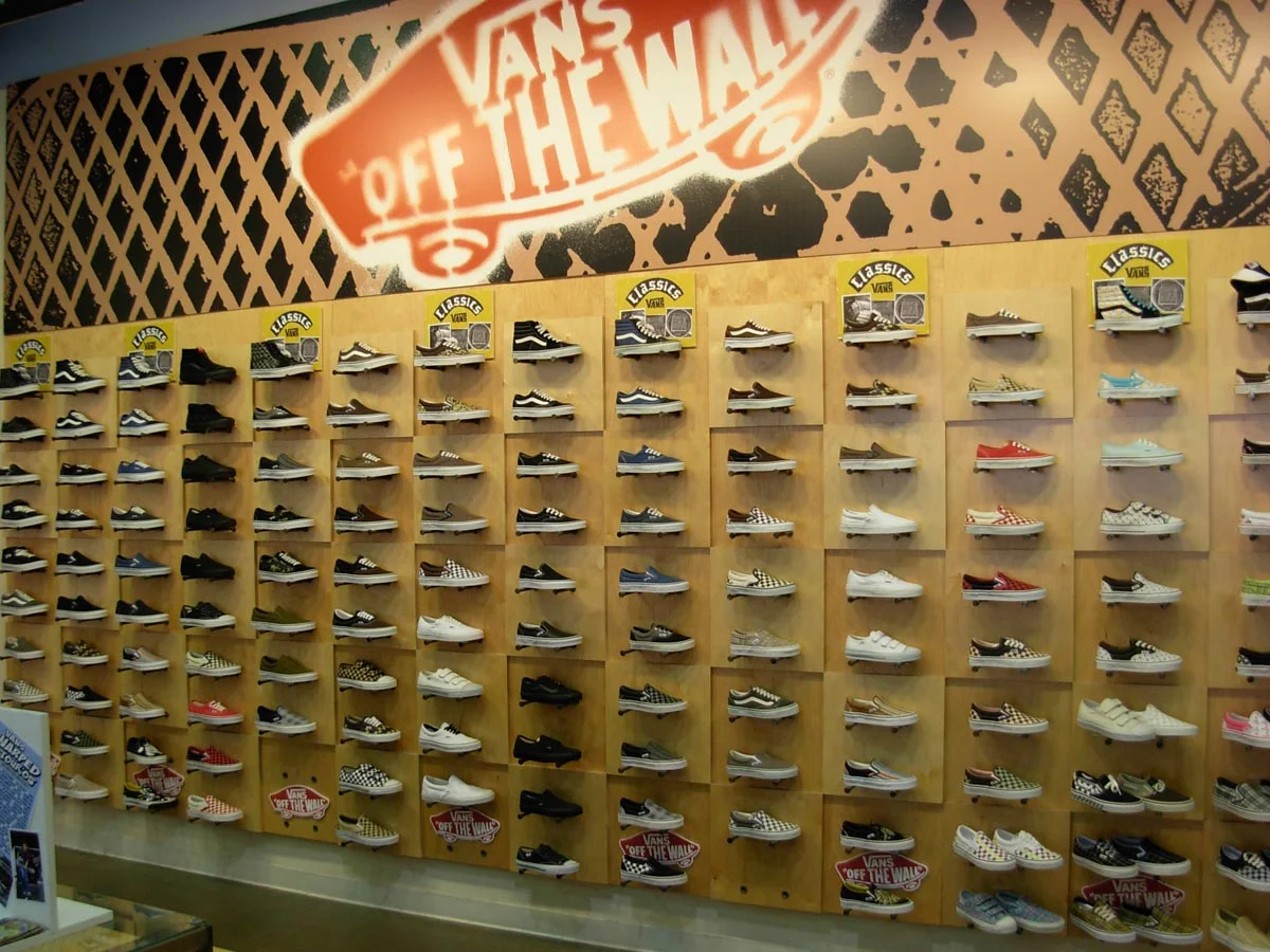 vans_footwear_wall_1.jpg