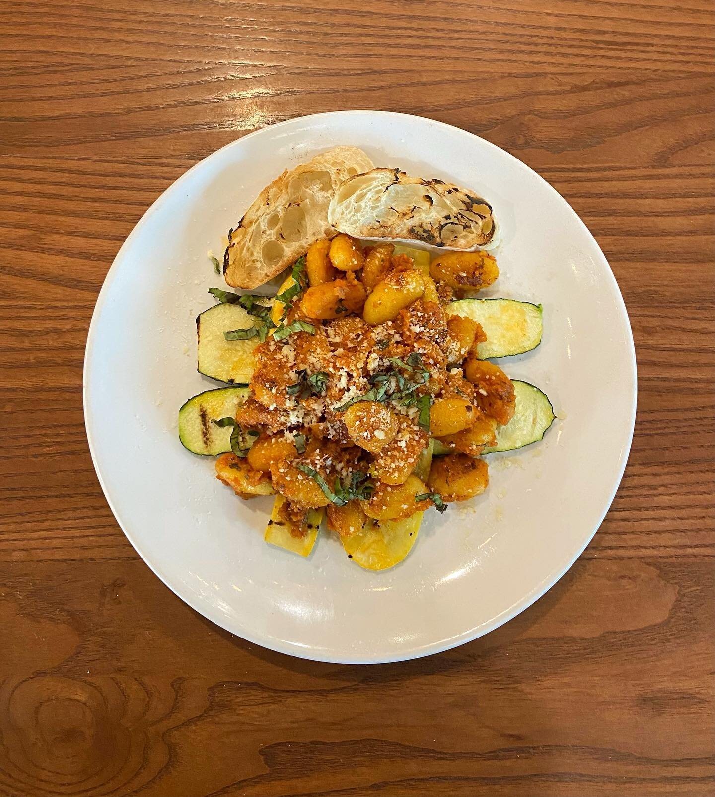 Tonight&rsquo;s feature is a sun-dried tomato gnocchi served over grilled zucchini and yellow squash
Join us for dinner - we&rsquo;re open until 9!