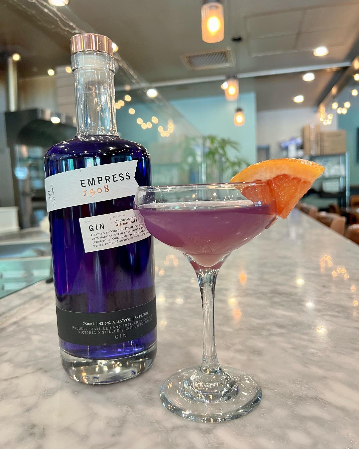 Camporosso is rolling out some new additions to our drink menu! 
Our first addition is our Empress Grapefruit Gimlet - this beautiful gin changes colors when combined with citrus. Stop in and try one today 🥂