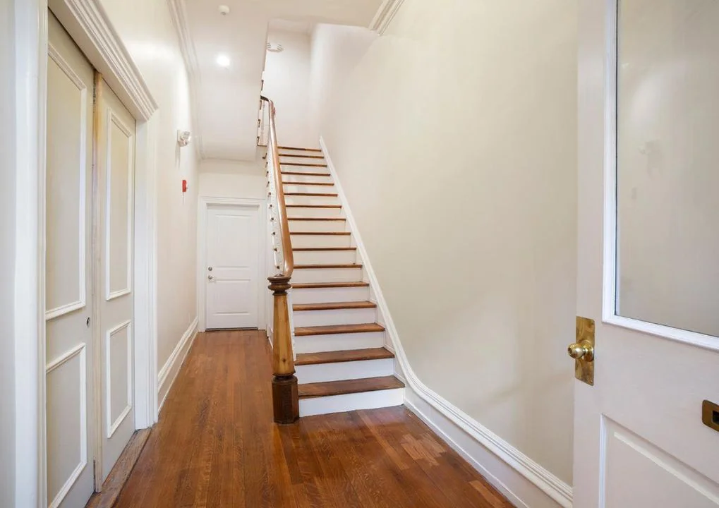 Entry Foyer-2.jpg