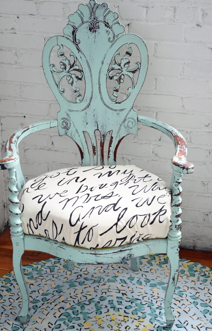 chairrr.jpg