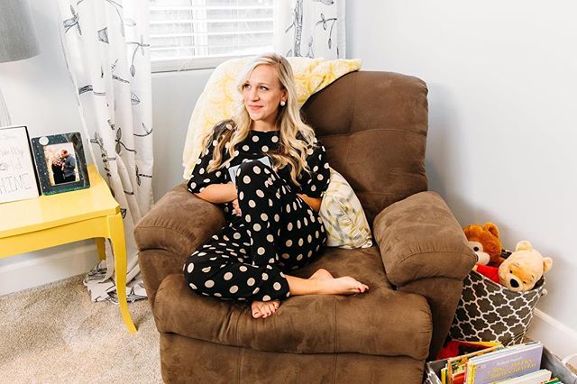 Sorry for the radio silence! Weβve been enjoying the new album, relaxing, and ya know...being sisters. Fear not we have a new video for ya cominβ next week. πππ
.
.
.
.
.
. #songwriters #songwriting #moon #nursery #motherhood #mom #momhood #pregnancy #sestra #sestras #sestramusic #anthropologie #love #music #newmusic #indiemusic #indieartist #indiepop #art