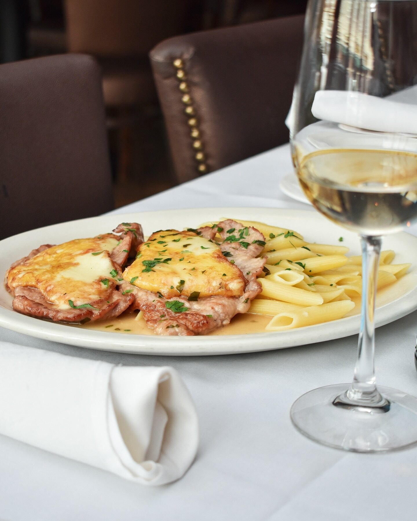 Try the Carrozzella next time you&rsquo;re here 🙌 Tender veal topped with mozzarella and fried sage in a delicious white wine sauce.

#bostonrestaurant #Italiandinner #veal #tasteItaly&nbsp;#authentic #foodiefinds