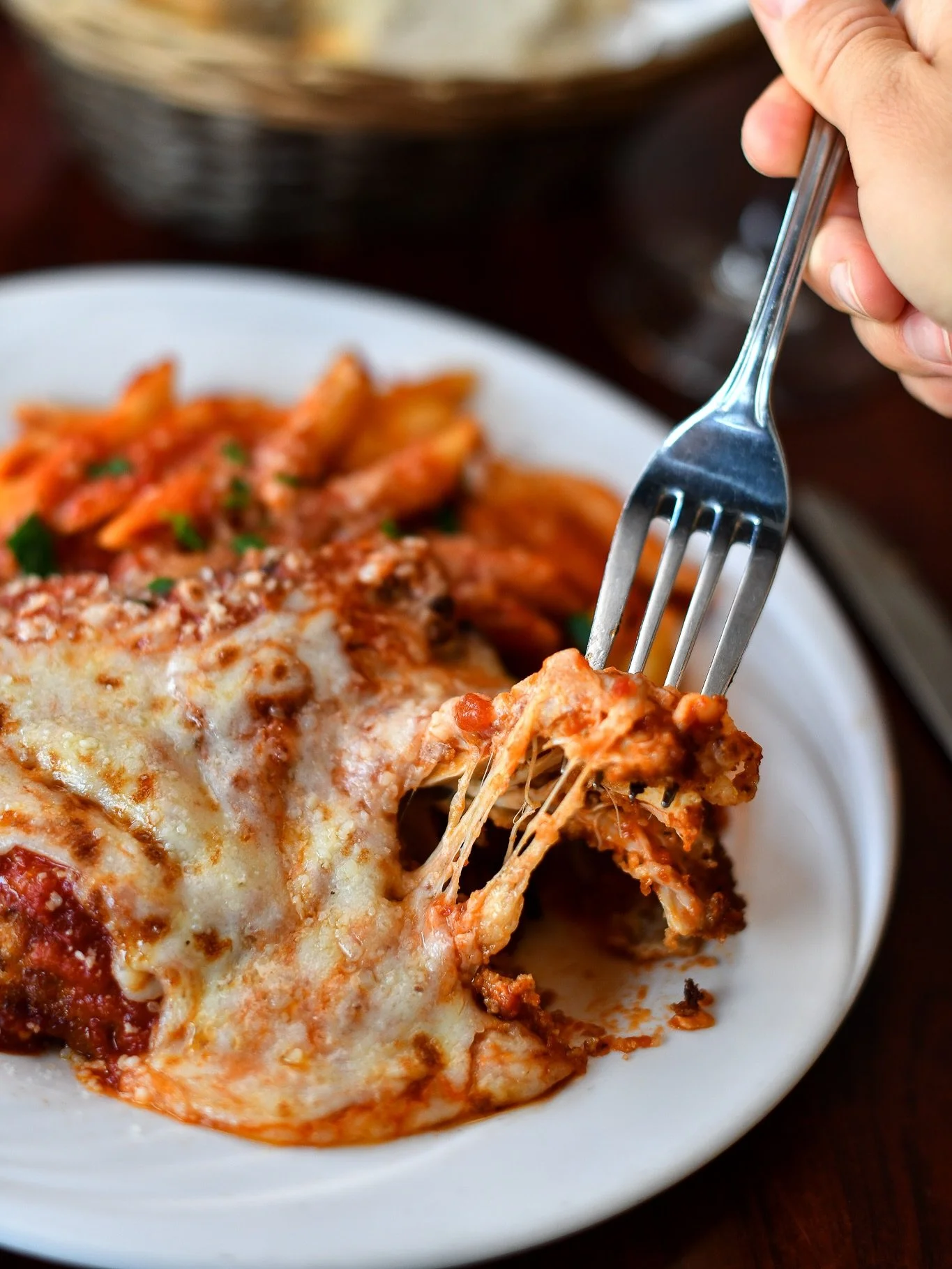 Comfort food season is back! Treat yourself to our classic Pollo Parmigiana tonight🍴🇮🇹

#Italianfood #Italianrestaurant #foodie #chickenparm #bostoneats #bostonfoodies #Italianeats