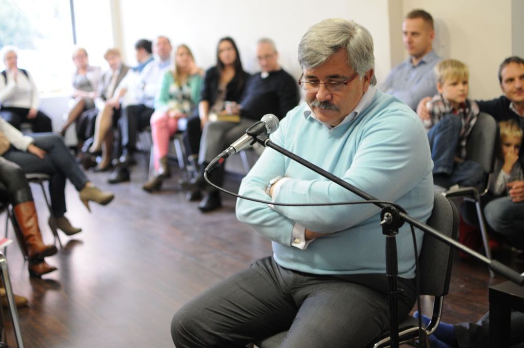 i na koniec irek a później kolejne rozmowy i wspominanie jak wielki jest Ten, który 'daje ludziom chleb, zieleń na polu'...