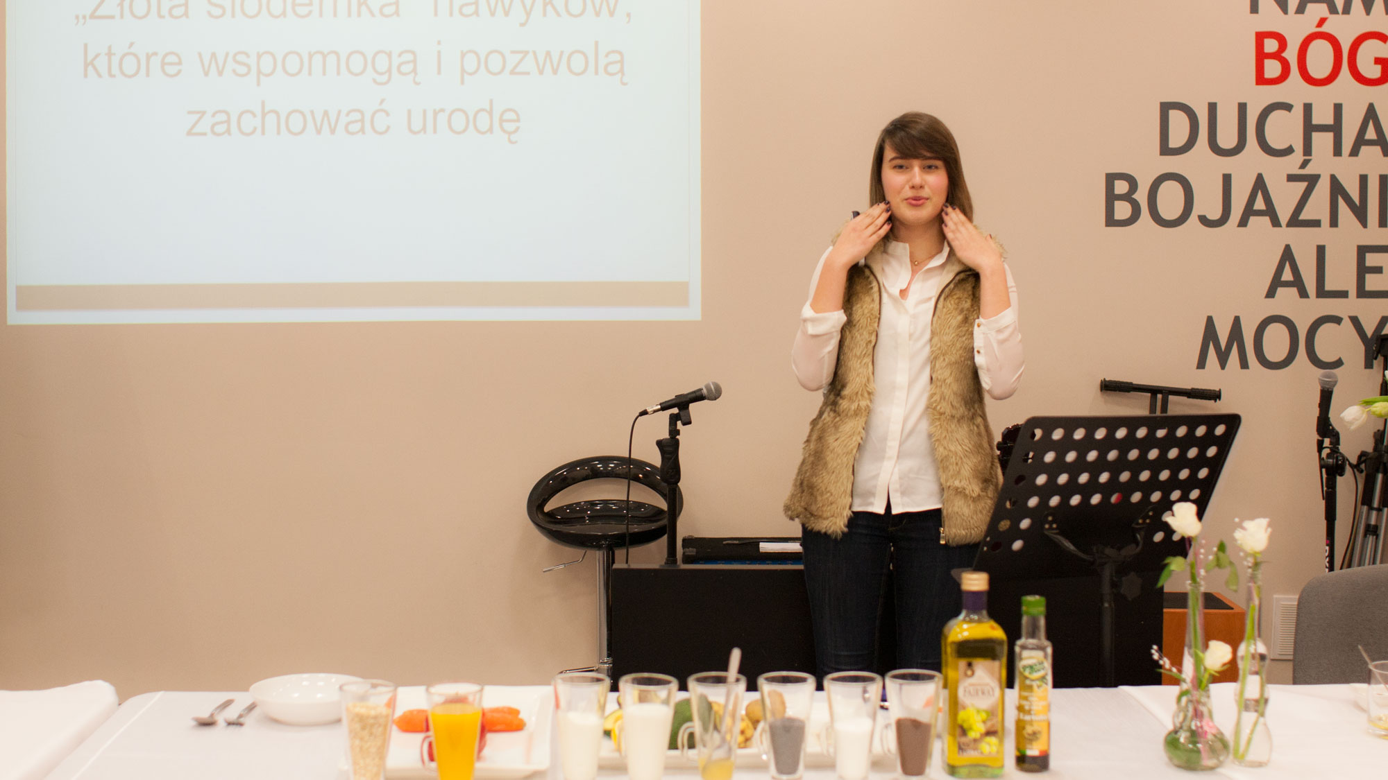... "co robić a czego nie robić żeby być piękną naturalnie!", które prowadziła prawdziwa ekspertka w tej dziecinie Ania. jej wiedza na ten temat jest ogromna i bardzo było nam miło, że mogła się nią z nami podzielić. pewnie nie ostatni raz.