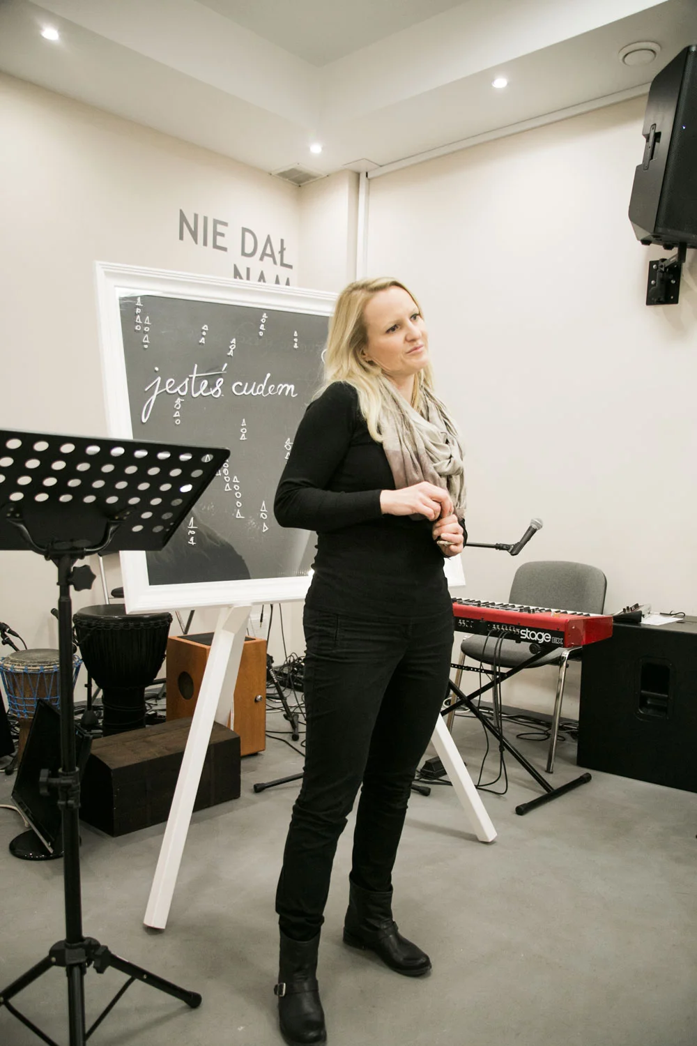 spotkanie rozpoczęła urocza laura, od razu zrobiło się cieplej.