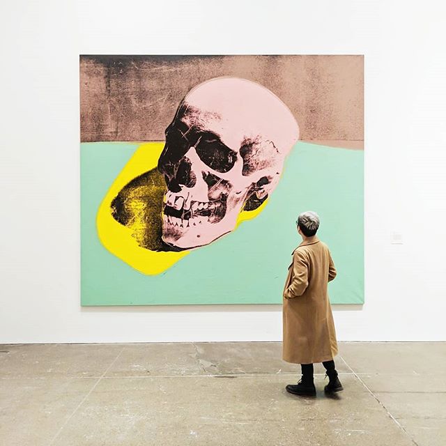 Everybody has their own relationship with death and Warhol might have been thinking about his near-fatal shooting when he made this. π His scull paintings in the 70s almost seem like premonitions of the impending AIDs epidemic. I can't imagine what it would've been like to be living through the 80s. Nowadays it's no longer a death sentence but there is still so much work to be done and stigma to erase. To start, let's get one thing clear. Undectable = Untransmissitable. It's science baby. π
ββοΈπ³οΈβππ #AndyWarhol @thewarholmuseum β
Skull, 1976
-
#warhol #andywarholmuseum #warholmuseum #scull #lgbtqia #lgbtq #artists #queerartist #popart #artoftheday #pride #worldpride #artwatchers_united #arthistory