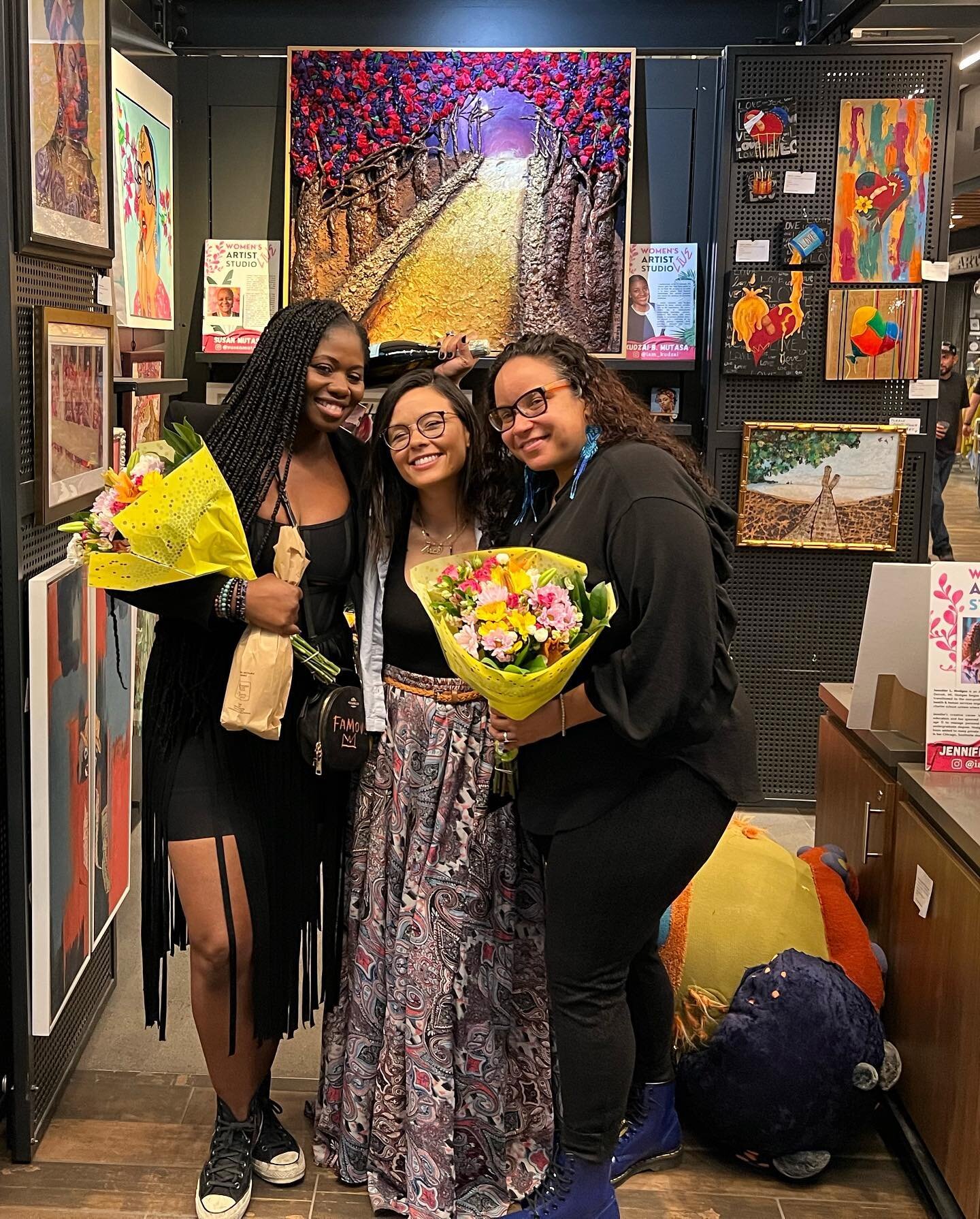 we love Marisa! this woman has been instrumental in our Navy Pier journey. last night she brought us flowers, champagne, theatre tickets and more as a special gift. 

thank you @ms.mar1sa for advocating for our Women&rsquo;s LIVE Artist Studio! it&rs