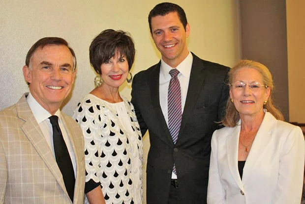 Sen. Fain speaks to community leaders at monthly Good Eggs breakfast