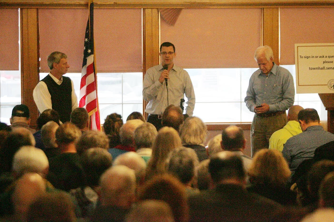 Education funding leads discussion at 47th Legislative District town hall meeting