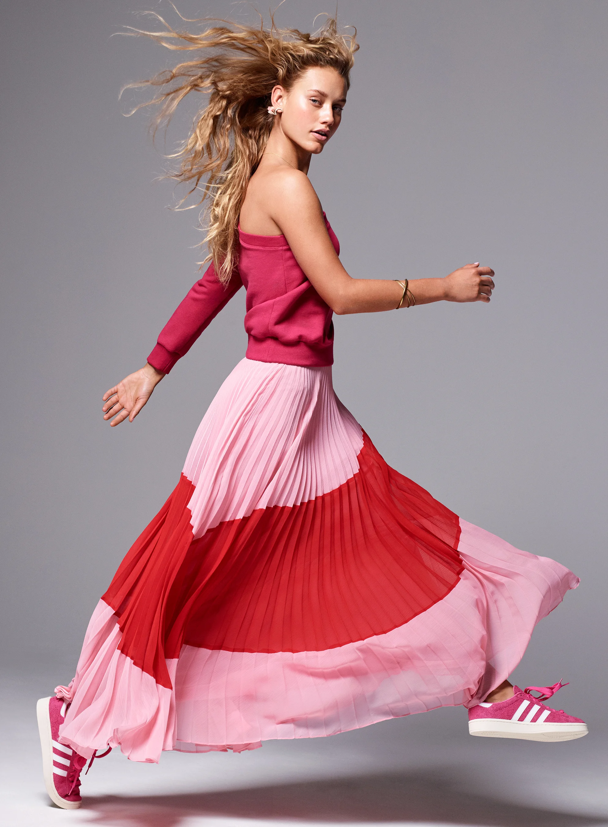 WH0418FEA_FASHION02.jpg
