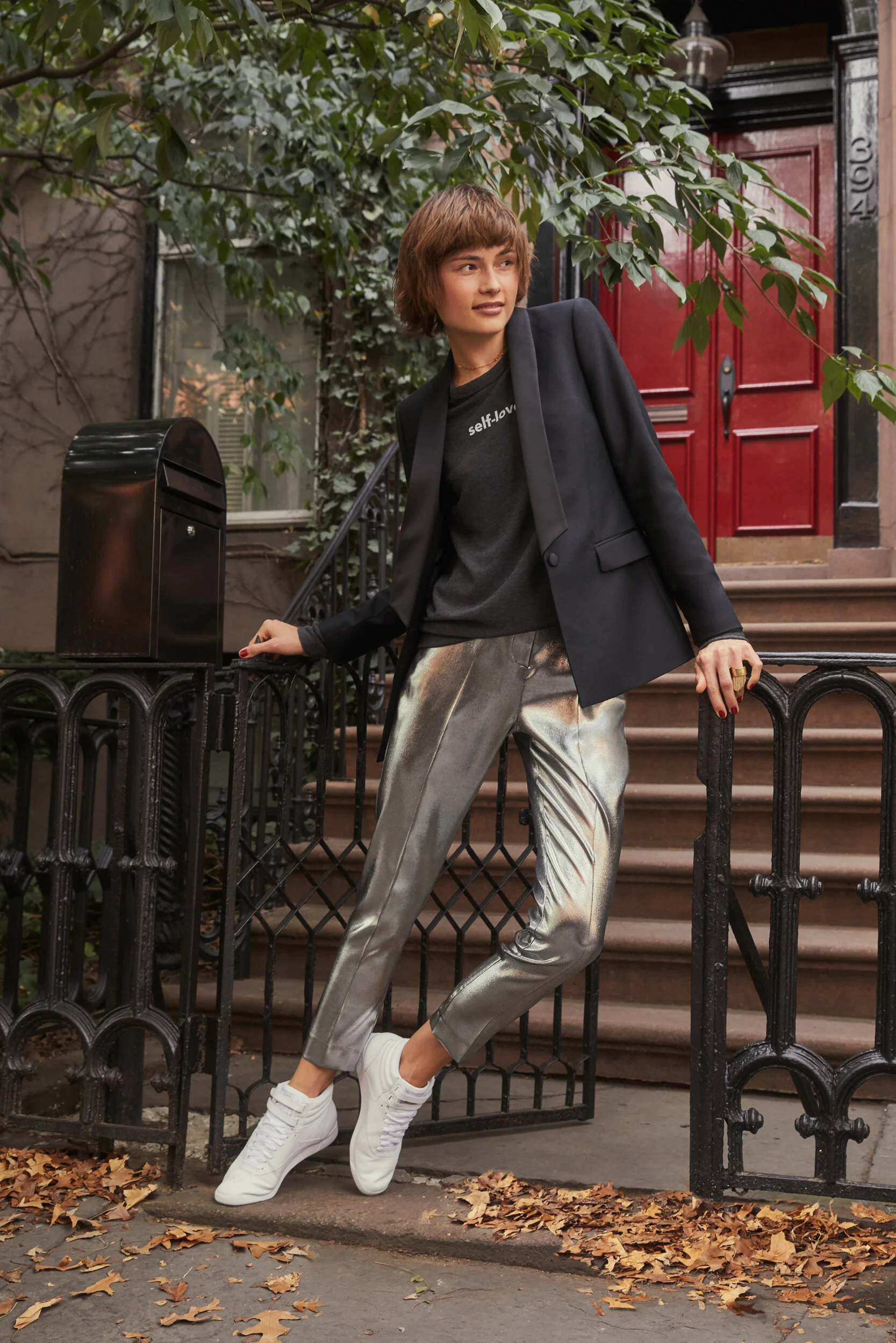 WH1217FEA_FASHION08.jpg