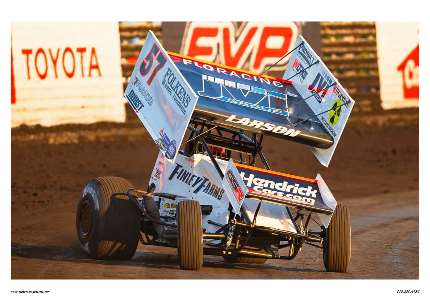 kyle larson knoxville.jpg