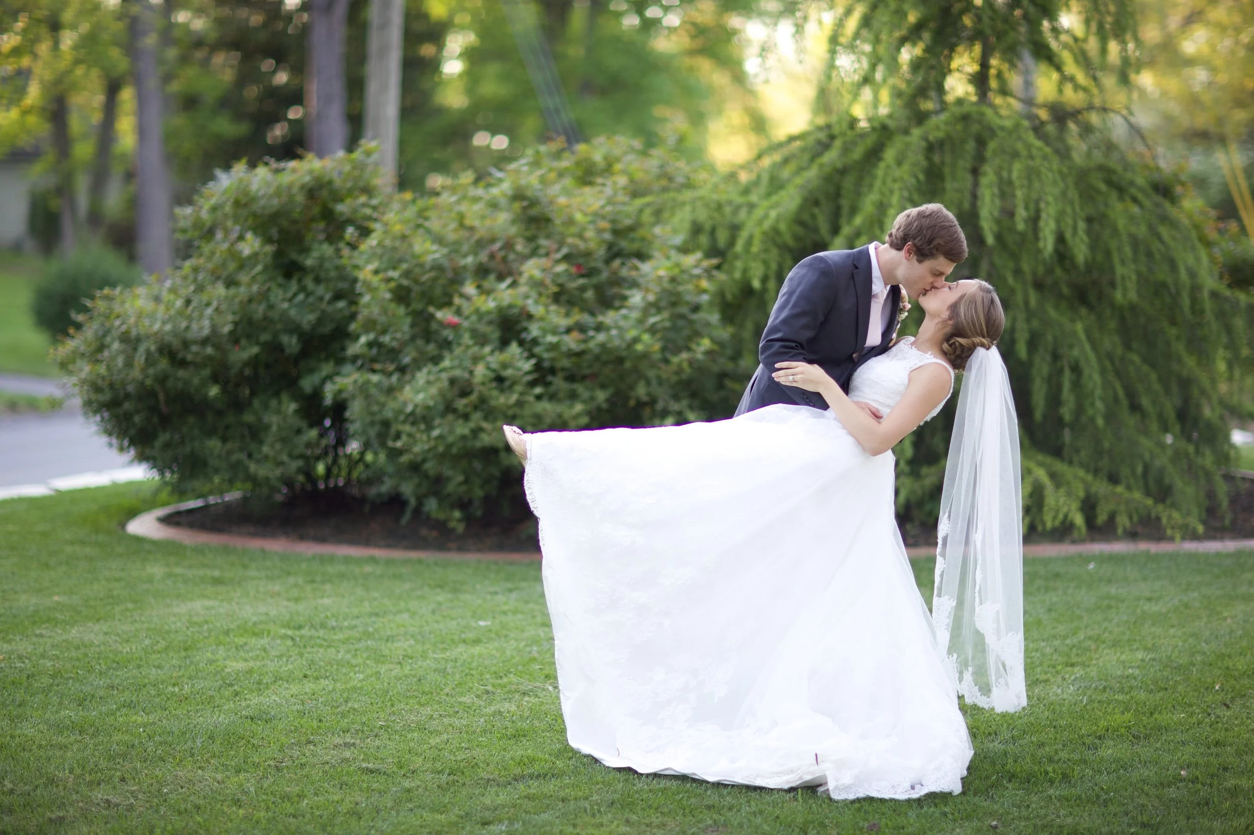 Hannah + Alex Barfoot- Ball Ground, Georgia