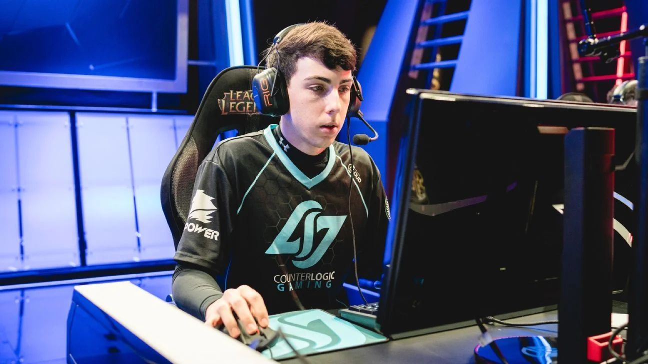 Stixxay-CLG.jpg