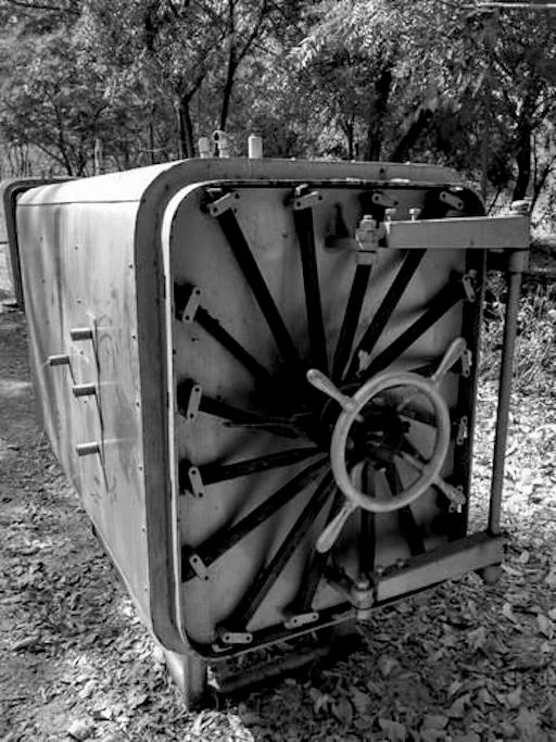 The pictured autoclave is somewhat larger than the detection devices the MIT article describes…