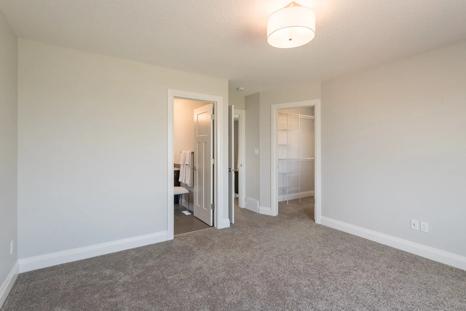 010 - master bedroom-003.jpg