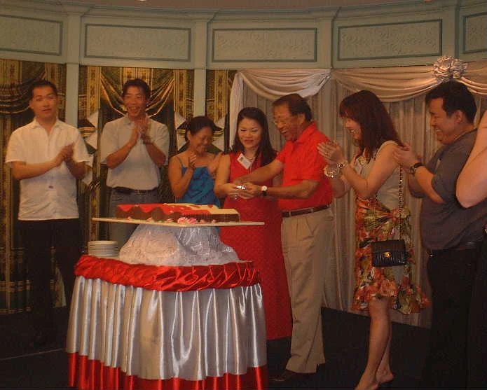 020817_NDayCakecutting.jpg