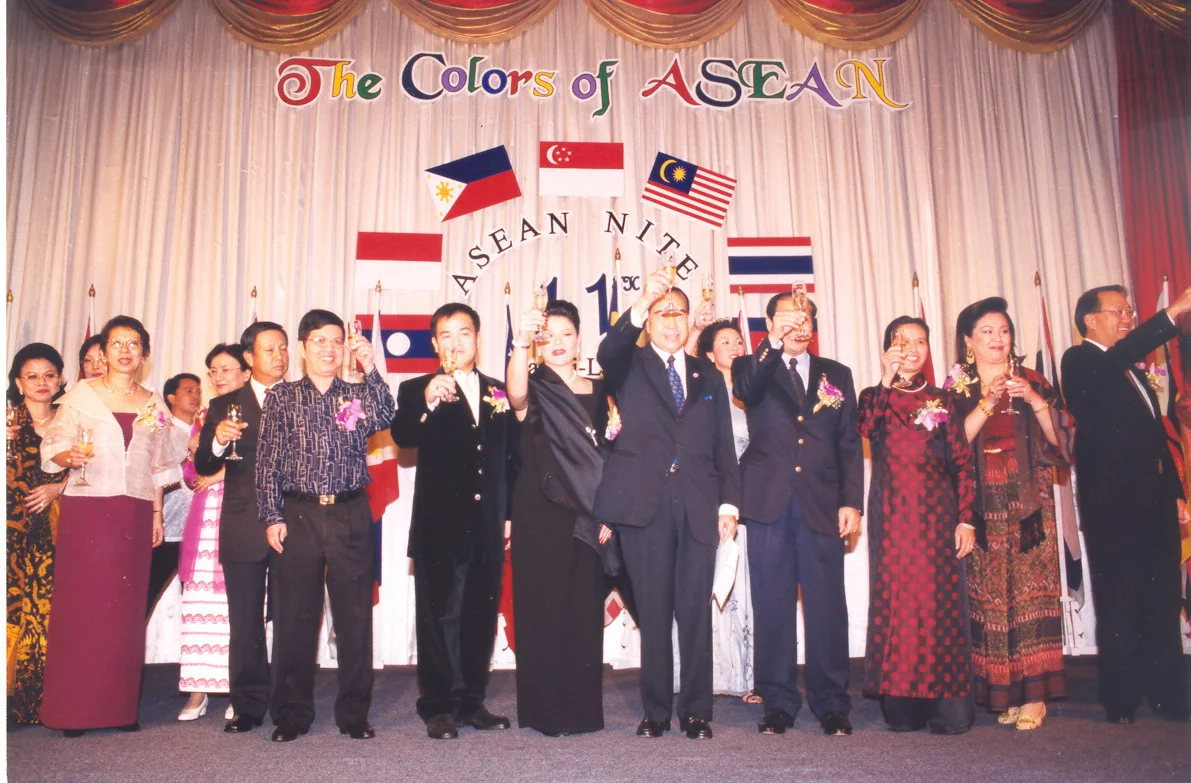 021031_11ASEAN_Nite.jpg