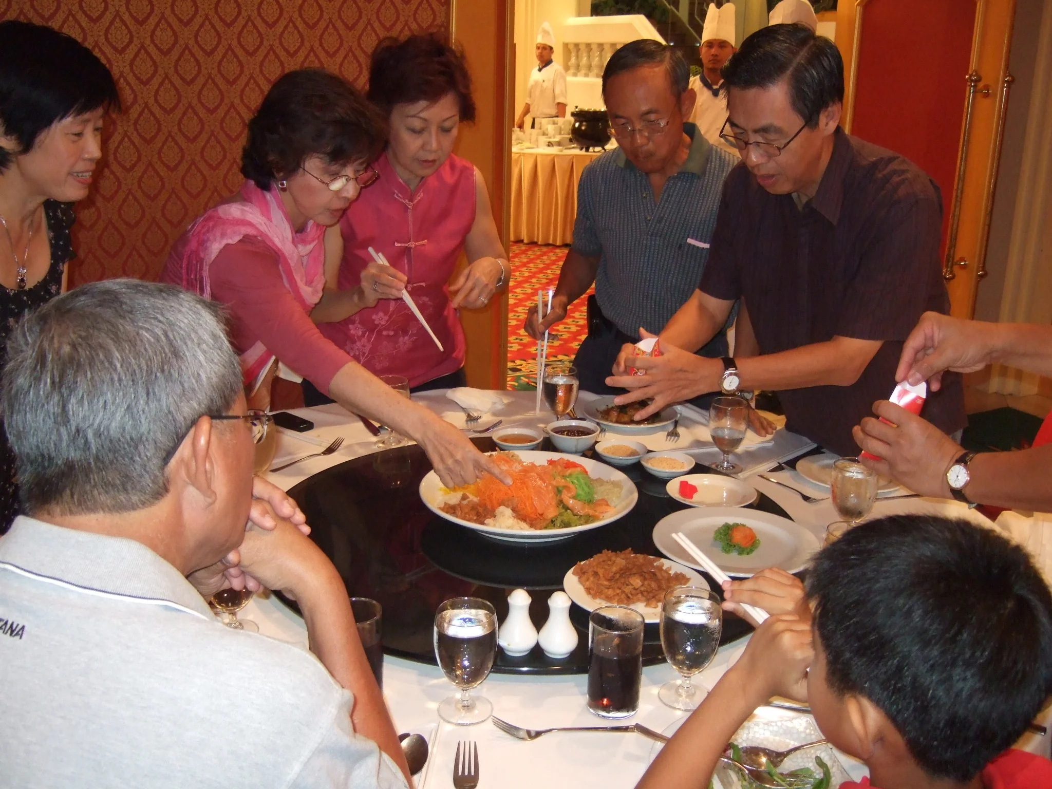 100306_TossingYuSheng.JPG