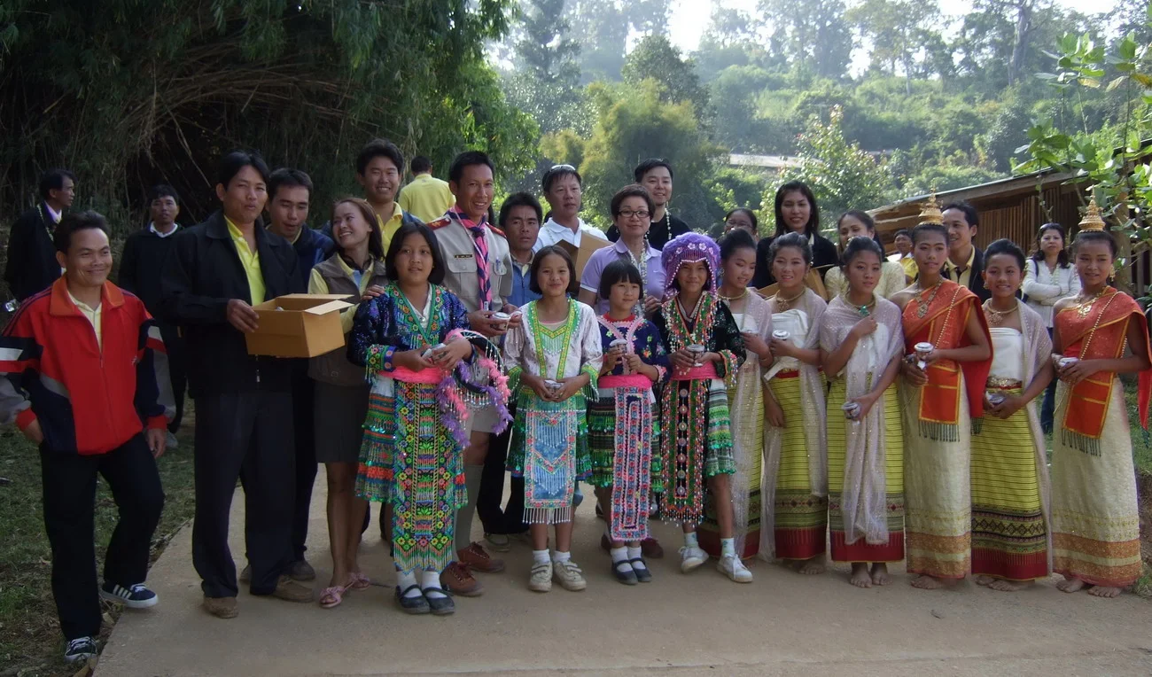 071126_xGoodbyeHuiKhu.jpg