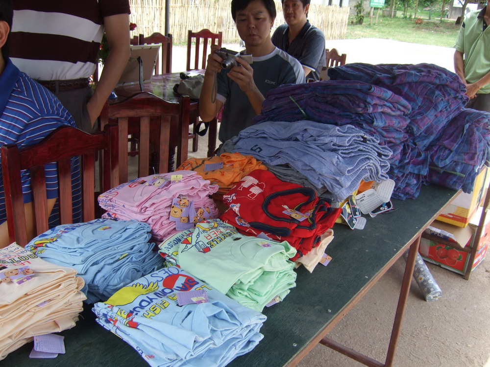 100528_Clothings.jpg