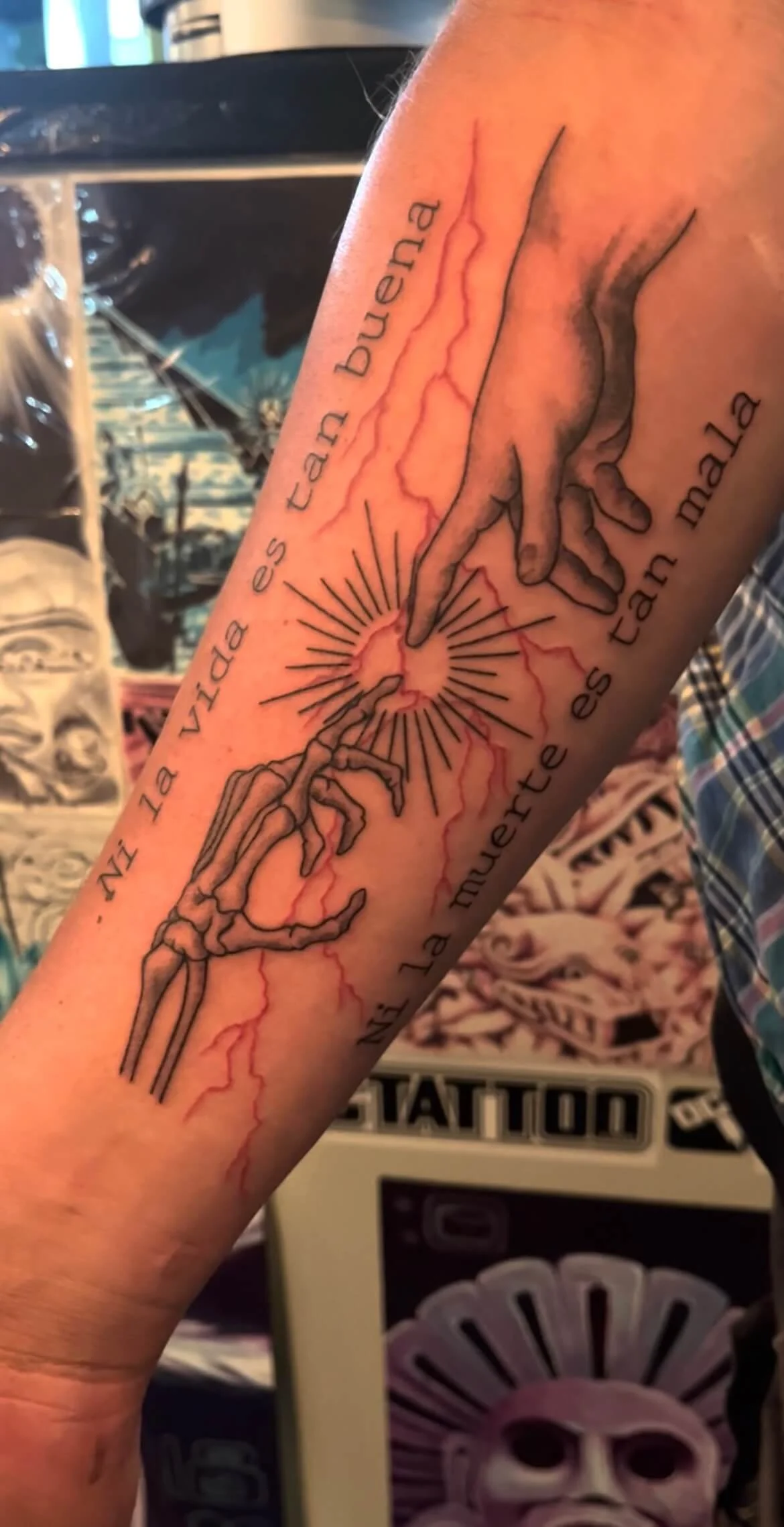 carlos-oc-tattoo-artist-2025-10.jpg