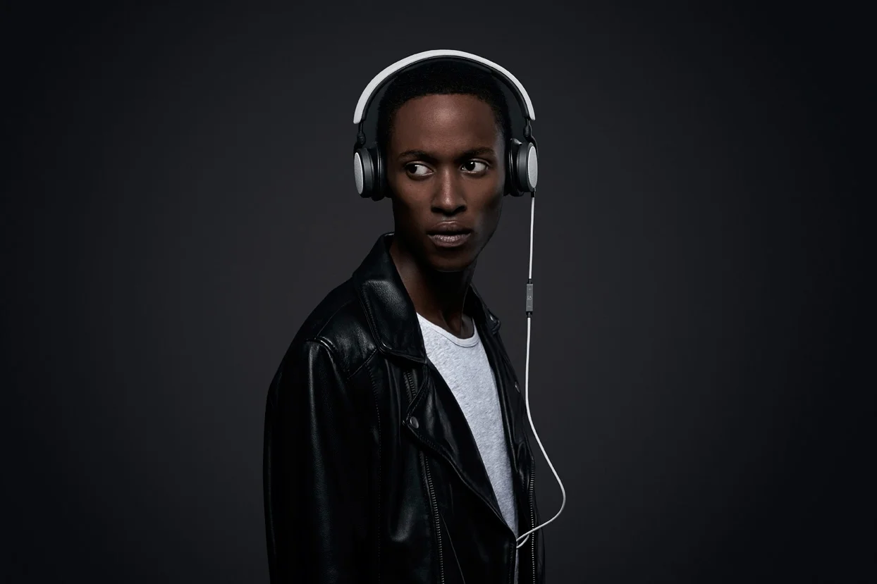Beoplay_H2_1_SilverCloud.jpg
